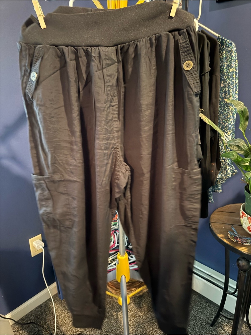 City Chic Black Cropped Drawstring Jogger Pants